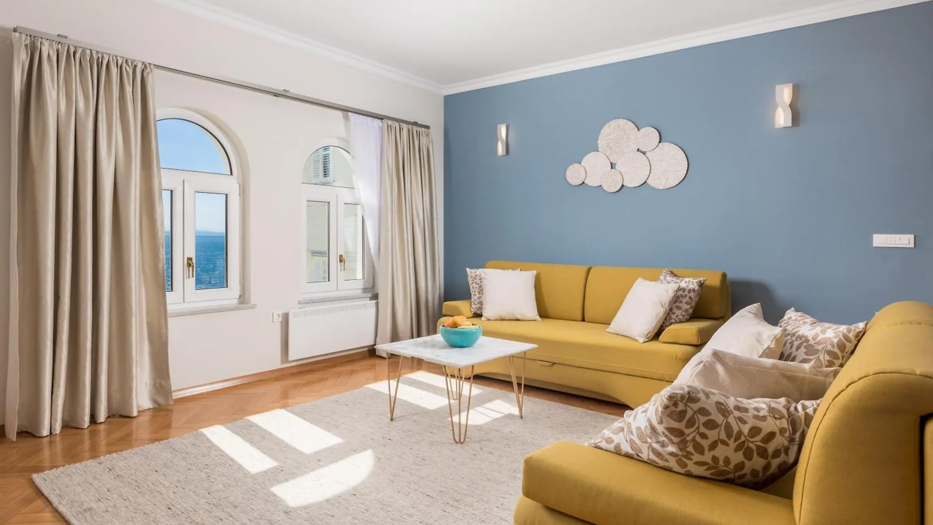 Apartment Marina -1St Row To The Sea With Private Parking contacts