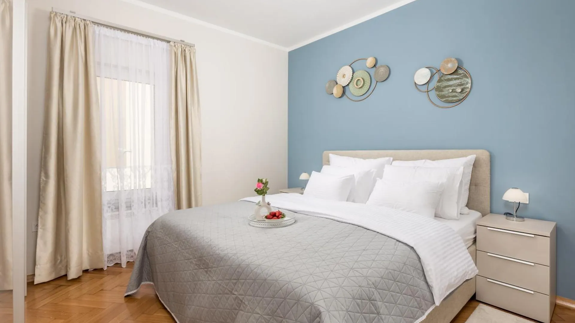 Apartment Marina -1St Row To The Sea With Private Parking Opatija 0*,